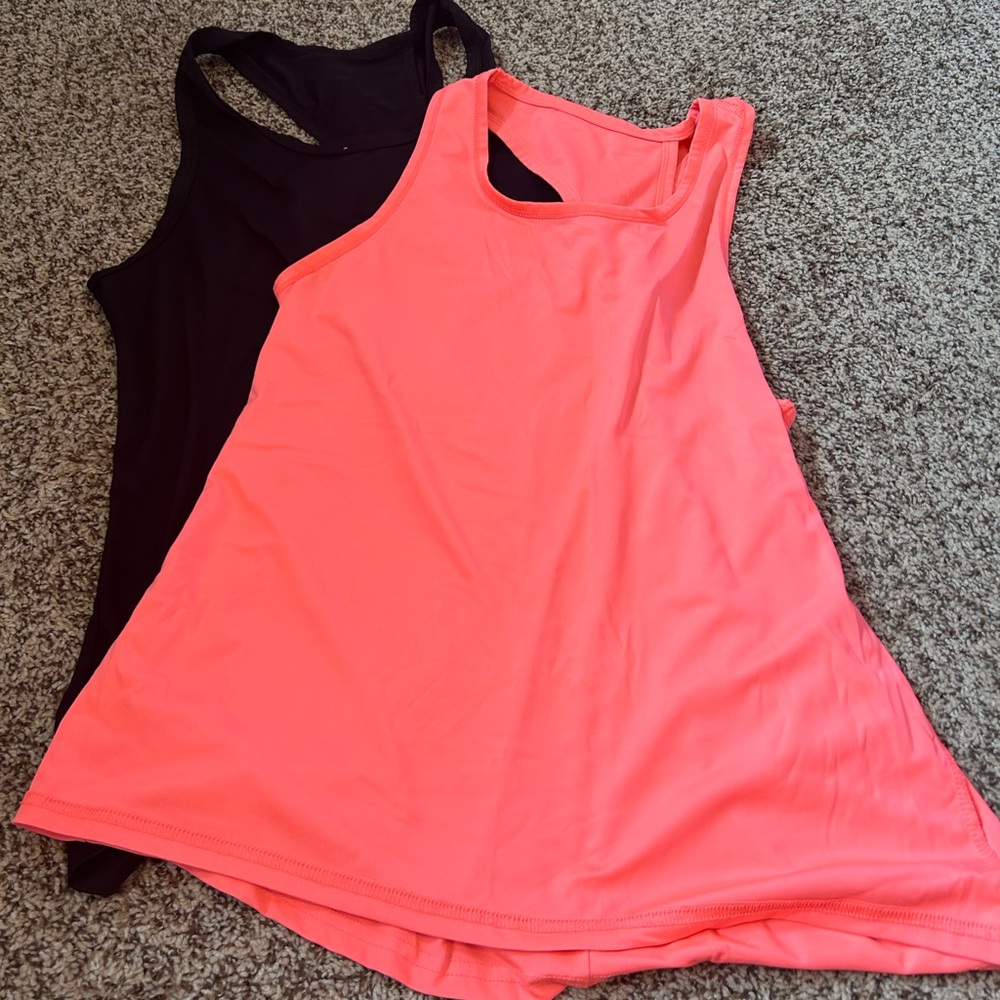 Tank Top Set of 2